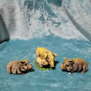 Pig Figuines